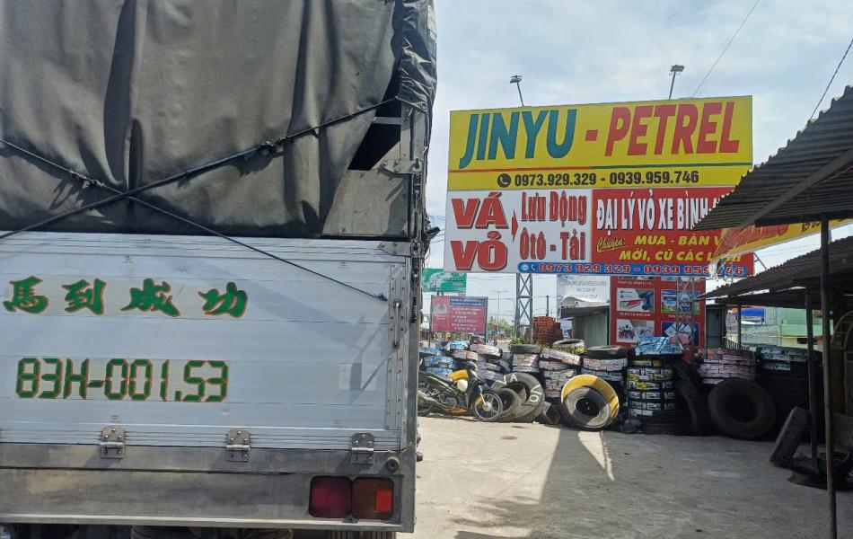 Vá Vỏ Lưu Động Vĩnh Long - Toàn Lốp Vĩnh Long