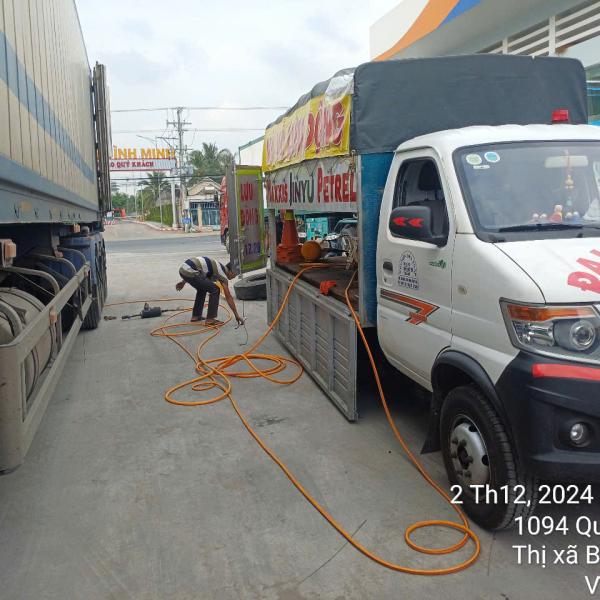 VÁ LỐP XE LƯU ĐỘNG ALO NGAY 0973 929 329