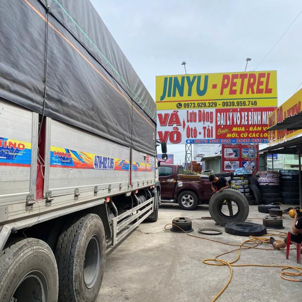 VÁ XE LƯU ĐỘNG GIÁ RẺ VĨNH LONG