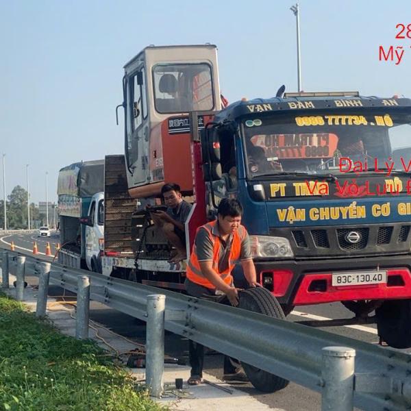 VÁ VỎ XE LƯU ĐỘNG VĨNH LONG