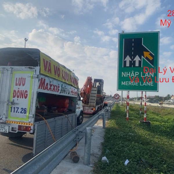 VÁ VỎ XE LƯU ĐỘNG VĨNH LONG